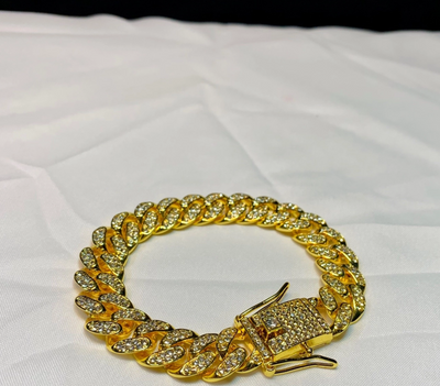 Iced chain and bracelet offer only for today 🚨